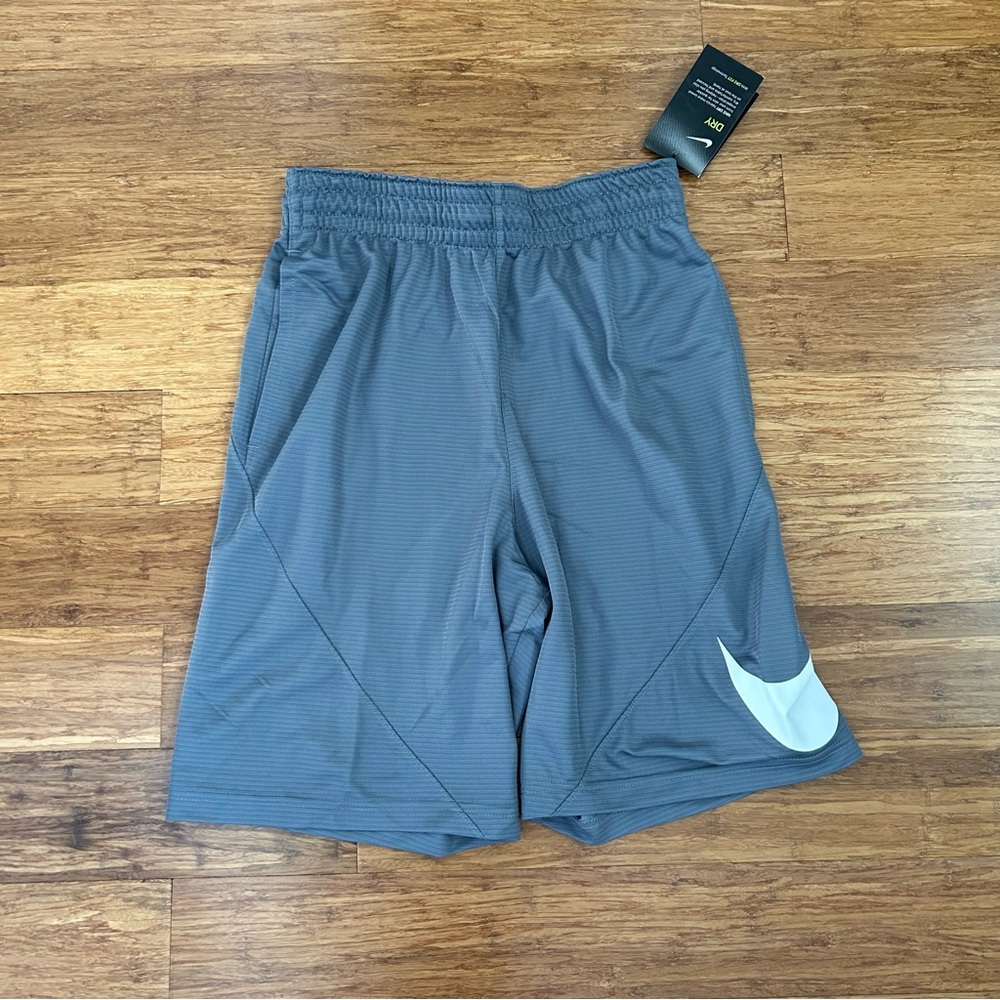 Nike Dri-Fit Men’s Basketball Shorts Gray NWT